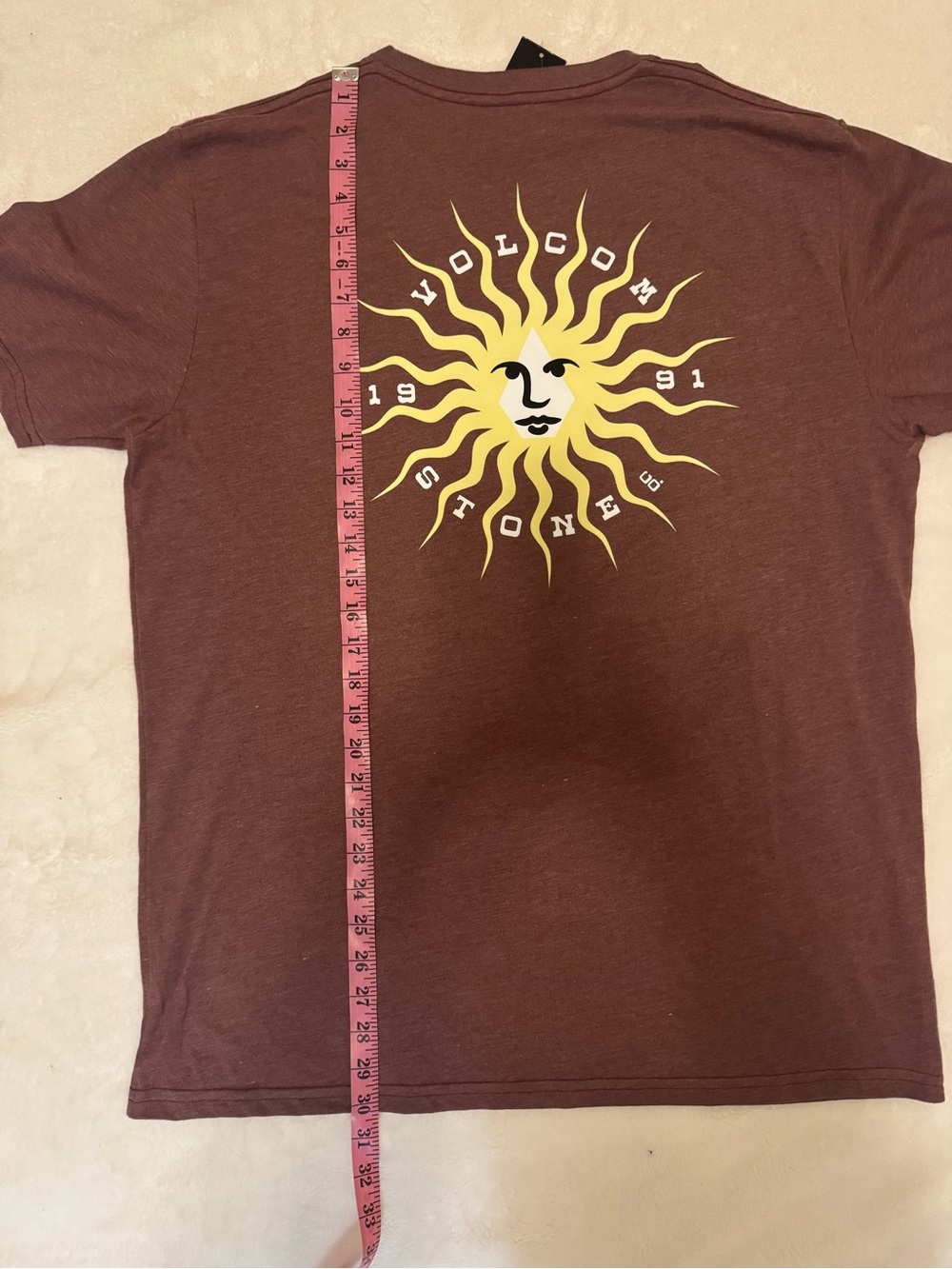 Volcom Burgundy-Brown Color Short-Sleeve Tee with Yellow Sun Graphic Size XL NWT - Picture 8 of 9